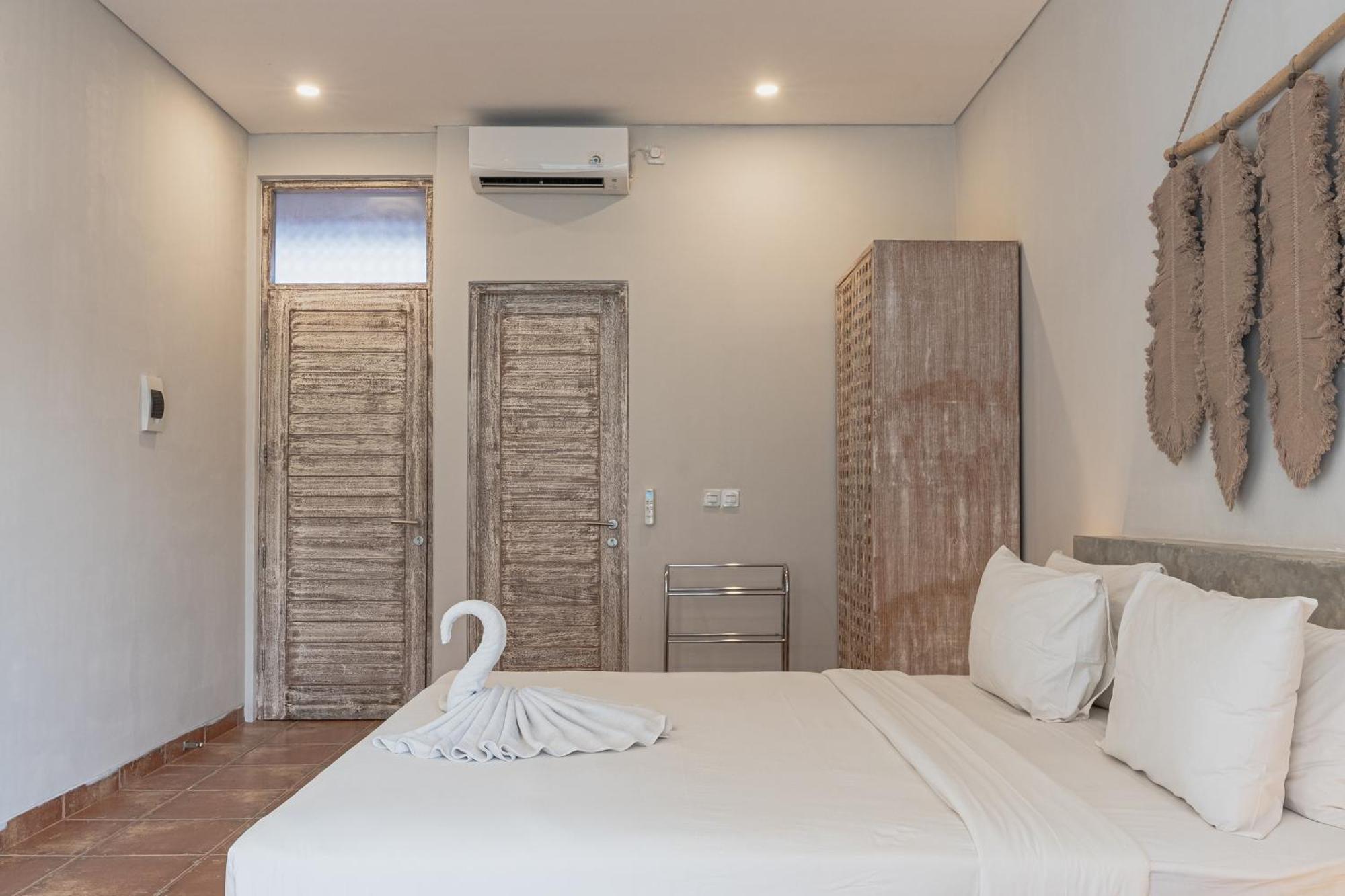 Apartemen Malam Hari Canggu (Bali)